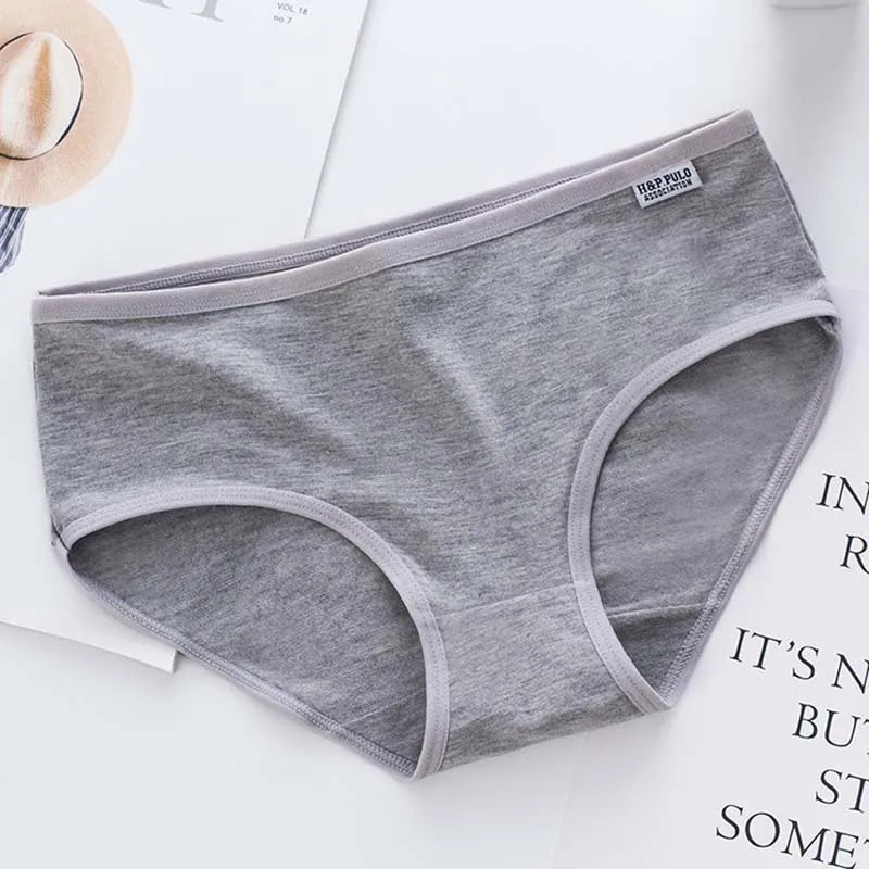 1Pcs Candy Color Cotton Panties – Seamless, Breathable, Mid-Waist