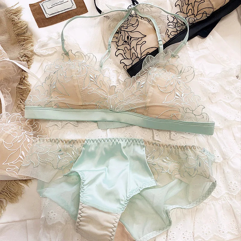 French Sexy Lace Bra Set – Ultra-Thin, Wire-Free Comfort, Halter & Adjustable Straps!