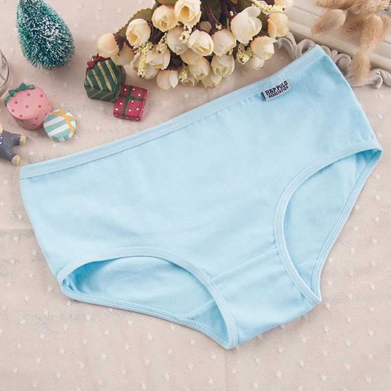 1Pcs Candy Color Cotton Panties – Seamless, Breathable, Mid-Waist