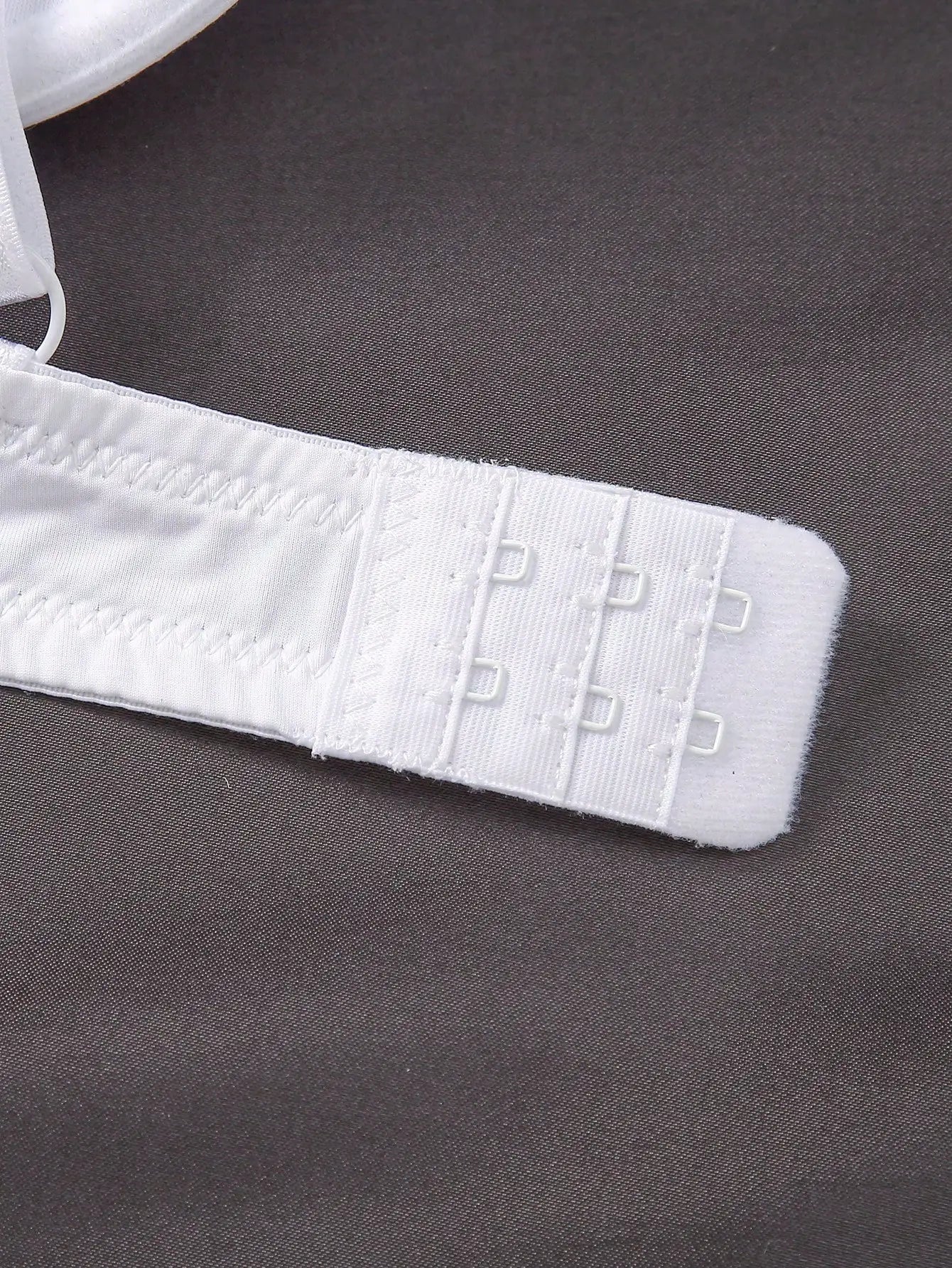 4-piece multi-color women's lingerie set, smooth, soft steel ring, comfortable push-up, versatile bra.