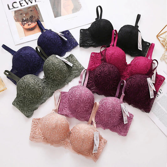 Sexy lace push-up half cup bra with underwire, breathable floral design, and big cup support for elegant gathering.