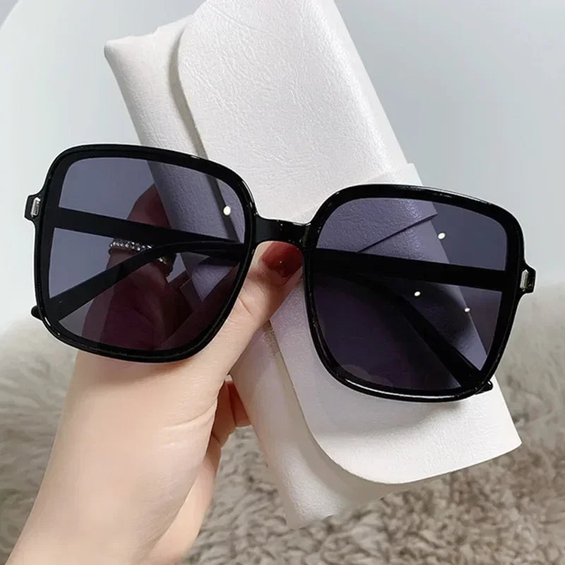 Oversized Gradient Square Sunglasses – Black, Trendy & Transparent
