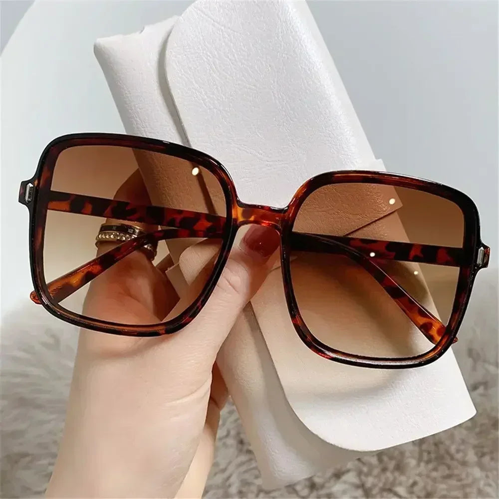 Retro Oversized Square Sunglasses – Vintage Gradient, Clear Lens, Chic Summer Style