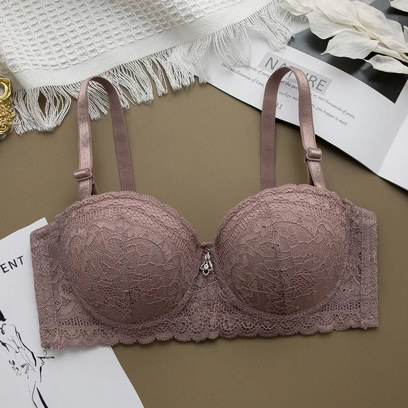 Hot 1/2 cup thin wireless adjustable lace bra, perfect for a comfortable and stylish fit.