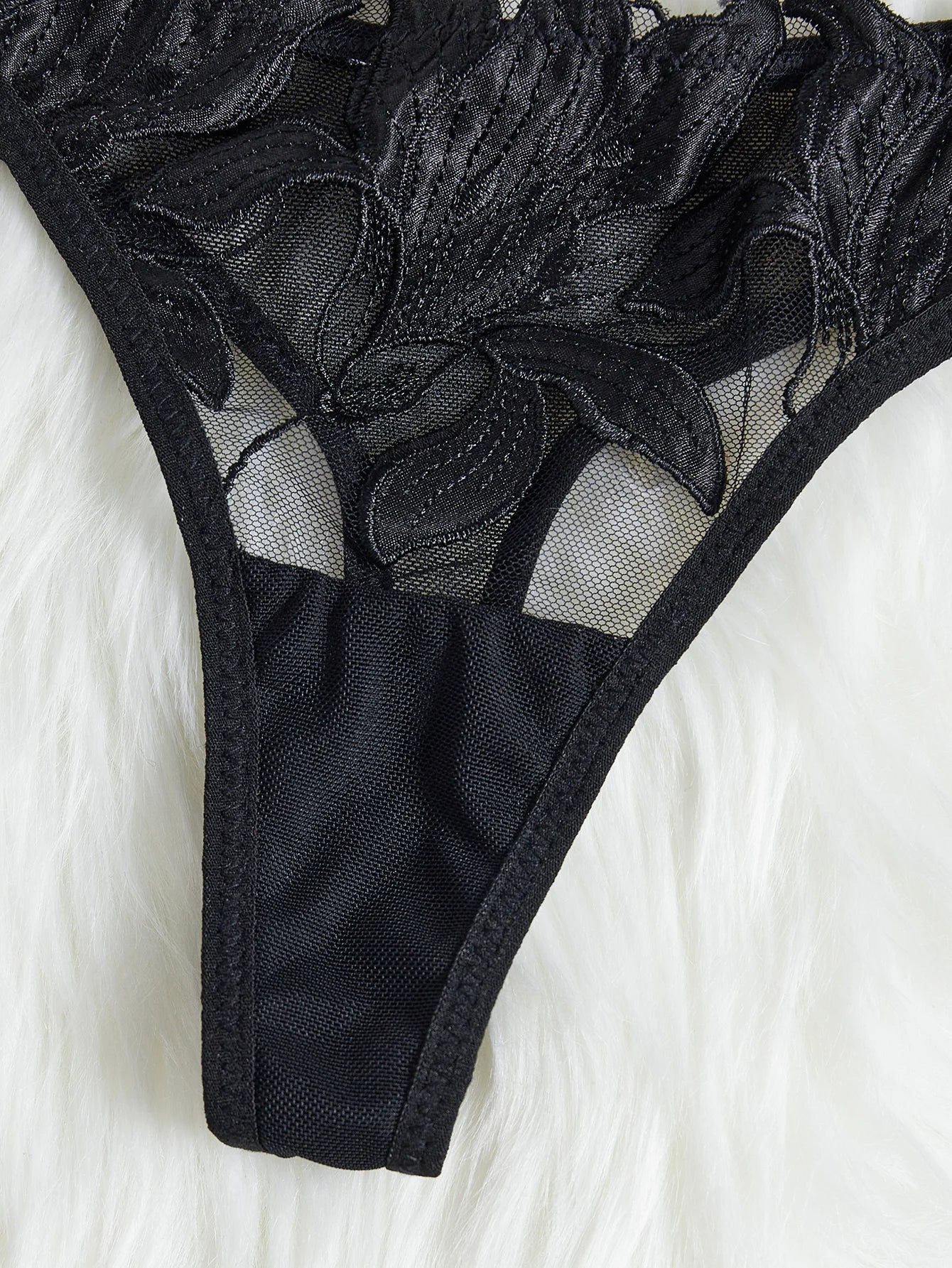 Floral Valentine Brief Set– Sexy, Charming V-Panty & Nighty for Ladies!
