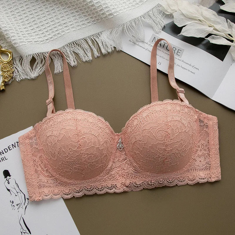 Hot 1/2 cup thin wireless adjustable lace bra, perfect for a comfortable and stylish fit.