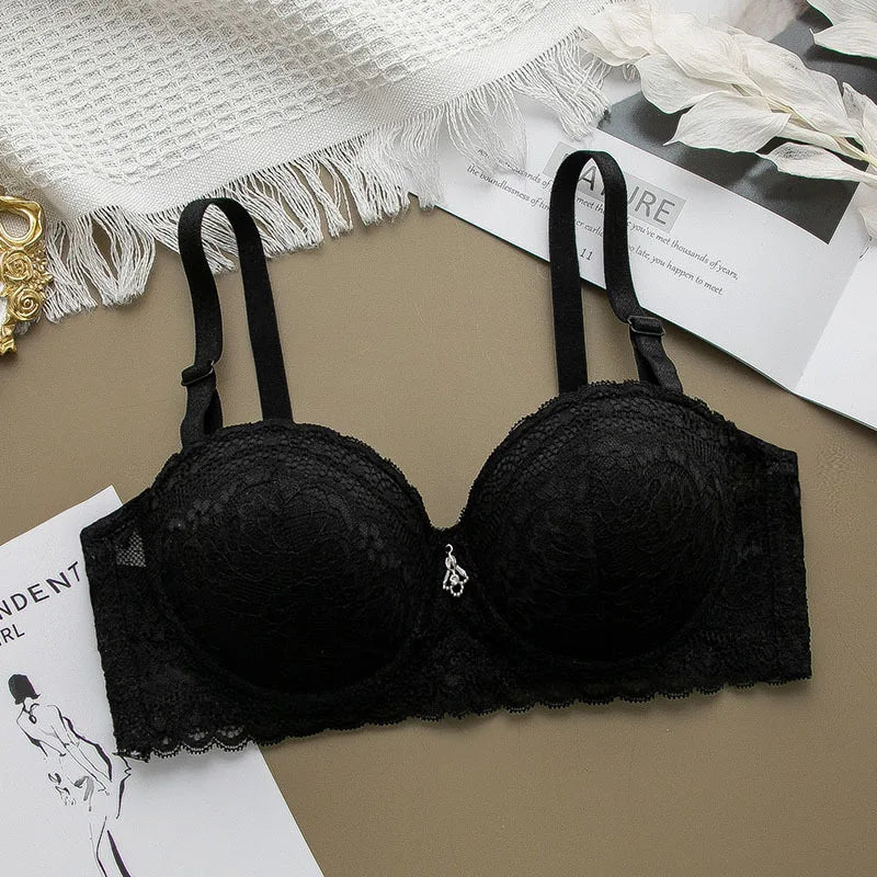 Hot 1/2 cup thin wireless adjustable lace bra, perfect for a comfortable and stylish fit.