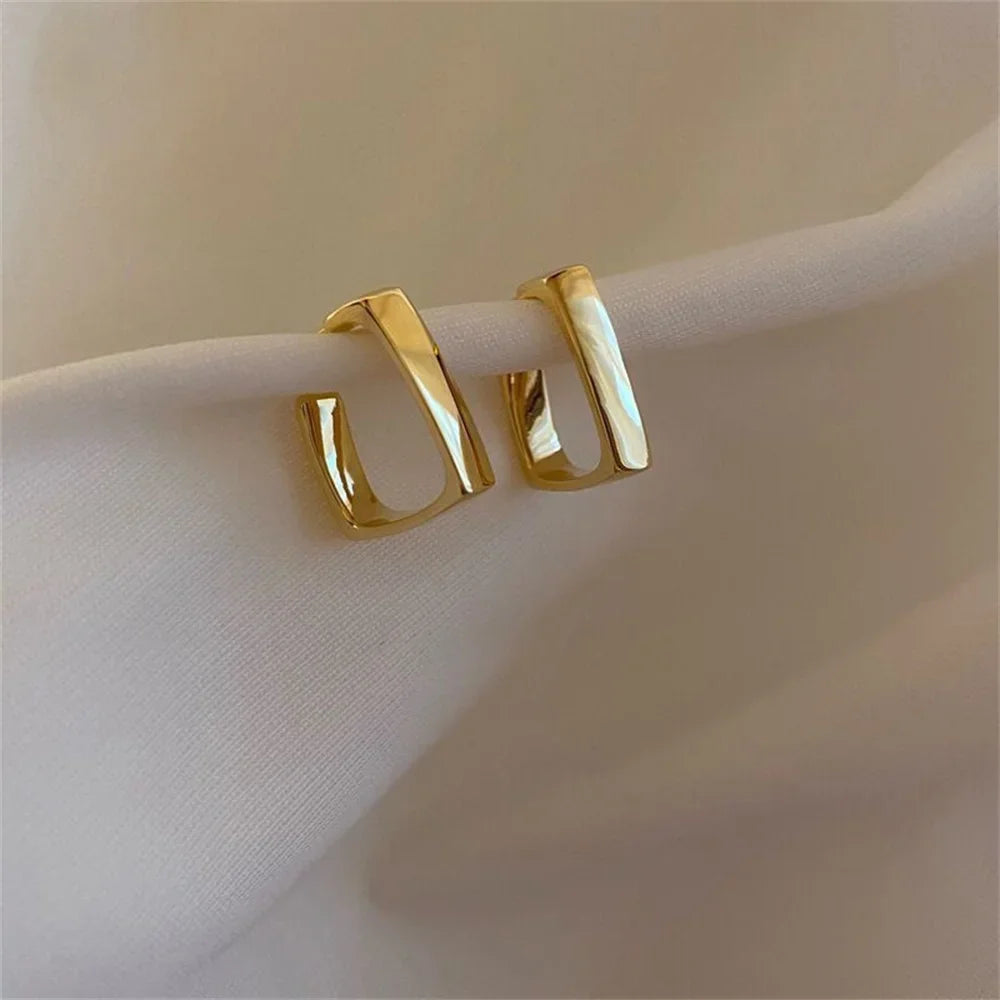 Simple Geometric U-Shaped Earrings