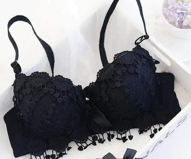 Midnight Star Wireless Push-Up Bra – Sexy Lace Floral Bralette, Comfortable & Breathable for Women.