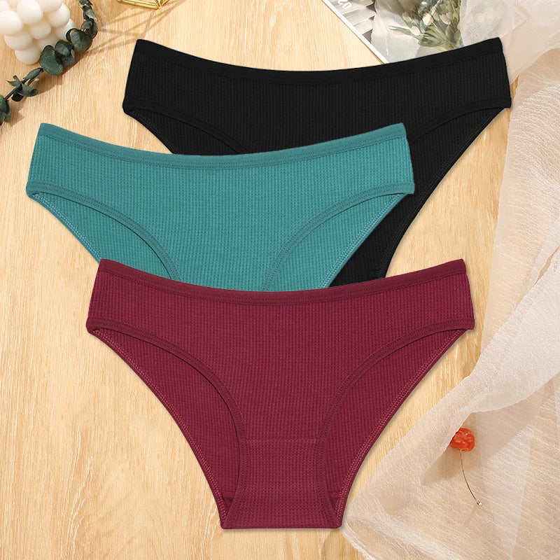 3Pcs Waffle Cotton Panties – Soft, Comfortable Low-Rise Briefs