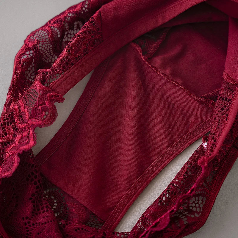 3PCS/Set Luxury Floral Lace Panties, Sexy Hollow Briefs, Breathable Women’s Underwear.